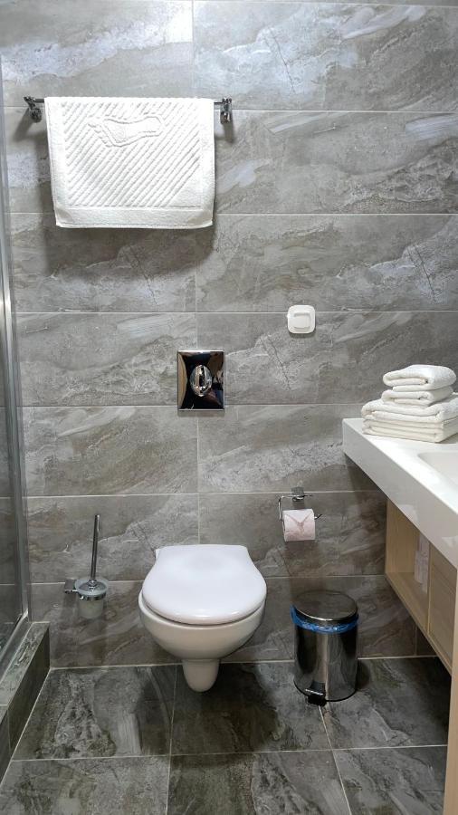 Appartamento Yess Астана Esterno foto
